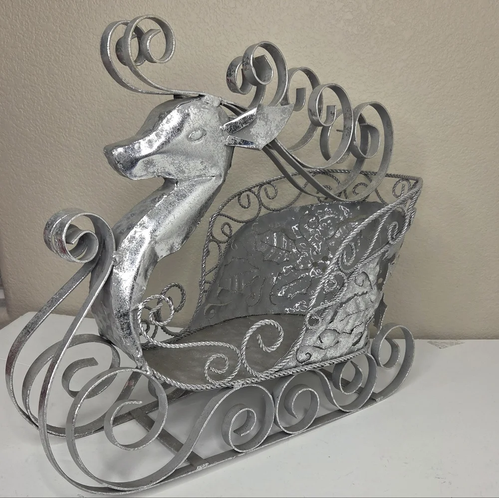 Silver Metal Reindeer Sleigh Christmas Holiday Decor‎ Centerpiece Vase Basket